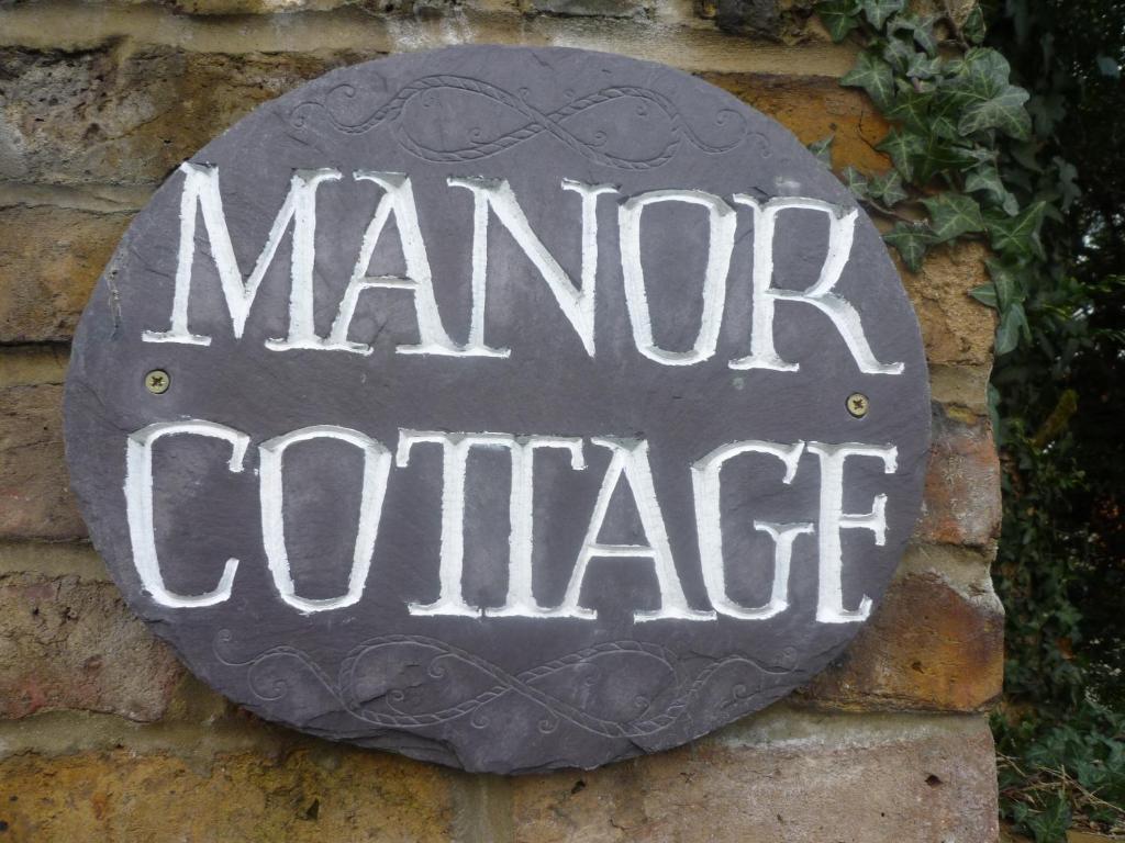 Manor Cottage Bed And Breakfast Windsor Extérieur photo